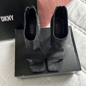 DKNY Dava Heels